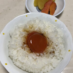 Hiraishi Shouten - 冷凍した玉子の黄身を醤油漬けに仕込んでました