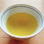 Kutsuki Asahiya - セルフサービスの熱茶！