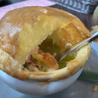 ジンジャーズビーチ - 魚介とバジルバターのオリジナルラウラウ