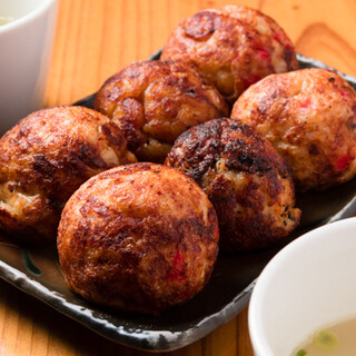 We offer special dishes such as "special meatballs" made with Awaji chicken and rice Croquette.
