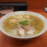 日陰 - 海老ワンタンメン