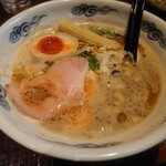 Kushiya Motsuya Bucchigiri - 鶏白湯ラーメン