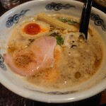 くしや もつや ぶっちぎり - 鶏白湯ラーメン