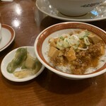 広州市場 - ミニ麻婆丼