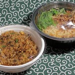 旨辛麻辣専門店 サカホンキッチン - 全容