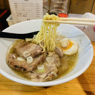 牛骨ラーメン たかうな_1