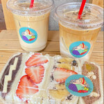 NiBBLES COFFEE！ - フルーツサンドとアイスカフェラテ