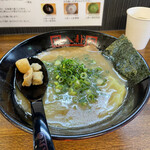 Ramen Hakke - 「久留米ラーメン（とんこつ）」700円