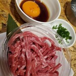 焼肉ホルモン まつとよ苑 - ユッケ！やはり旨い！！