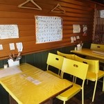 堀内チキンライス - テーブル席