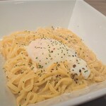 Carbonara with 4 types of cheese