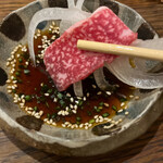 O's House - 本部牛肉の肉刺し　アップ