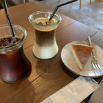 Cafe n2 - ICEコーヒー、ICEカフェラテ、アールグレイチーズケーキ