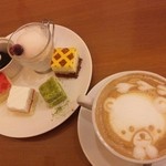 カフェ　エクラン - ☆ﾌﾟﾁｹｰｷｾｯﾄ680円☆＋50円でﾄﾞﾘﾝｸをｶﾌｪﾗﾃに♪