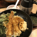 築地食堂源ちゃん - 大海老天丼¥1078