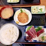 十八番 - かつを刺、ハムカツ定食。￥900。