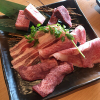 近江うし焼肉 にくTATSU 銀座店 - 