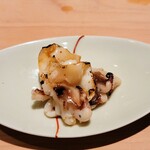 匠 進吾 - 追加のおつまみはスミイカのゲソ炙り