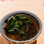 匠 進吾 - ワカメと海ブドウの酢の物