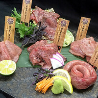 近江牛焼き霜 刺身 ５種類盛り合わせ