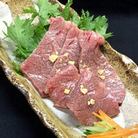 近江牛ハネシタ焼き霜 刺身