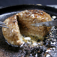 近江牛100％の自家製ハンバーグ