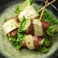 山東白菜とトロけるチーズの肉巻き野菜串