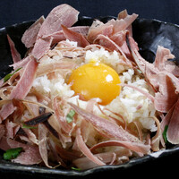 近江たまごかけごはん 半生サラダ節かけ