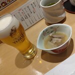 鮨政 - ランチビール ¥440/税込 ＋ お通し（サービス）