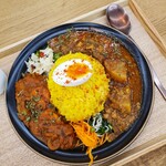 コーノスパイス - あいがけカレー(大根とサバ&スパイシー海老)