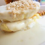 レインボーパンケーキ - マカダミアナッツパンケーキ