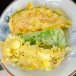 和食処 おふくろ亭 - サービスの天ぷら
