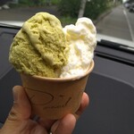 D gelato - ピスタチオ＆ジャージーミルク