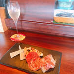 トロス スペイン グリルバル - 