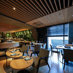 Bar Dining FIVE Arrows - 