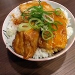 麺処 かっさい - みそ豚丼（中）