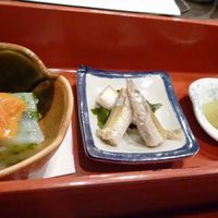 天ぷら わかやま - 前菜3種・・きびなごの南蛮漬け・焼き茄子と何だったかな？ 
                