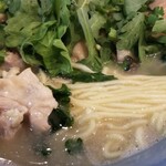 塩そば専門店 桑ばら - 鶏と春菊の煮込みそば