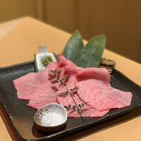 近江うし焼肉 にくTATSU 銀座店 - トモサンカク