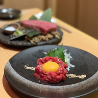 近江うし焼肉 にくTATSU 銀座店 - TATSUユッケ