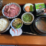 Sumiyaki Nikumaru - 自分はネギ塩タンランチ