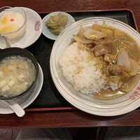 廣東飯店 - 本日のまかないランチ・豚バラカレー