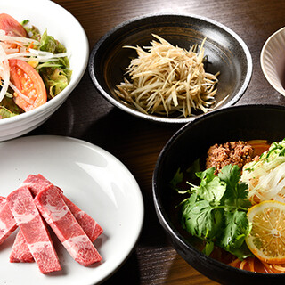 多彩なサイドメニューも魅力◆期間限定の希少部位もございます