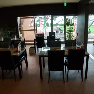 くりえいと柴田 石窯ピザと牛タンの店 らぽるの森_2