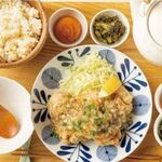 こめらく 贅沢な、お茶漬け日和。 - ごま玉ねぎの塩だれからあげ膳