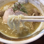 Ramen Kohaku - 麺は細麺