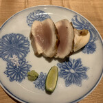 鳥料理 それがし - 淡海地鶏の胸肉叩き