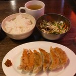 ネヂ餃子食堂 - ３色餃子定食　500円