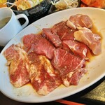 大阪屋 - セットの肉