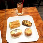 Bakery cafe delices - パン4点